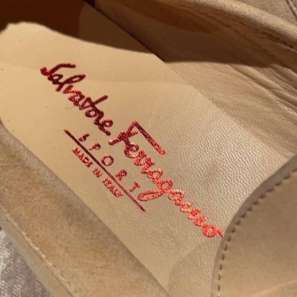 Salvatore FERRAGAMO Driving Loafers - Picture 10 of 12